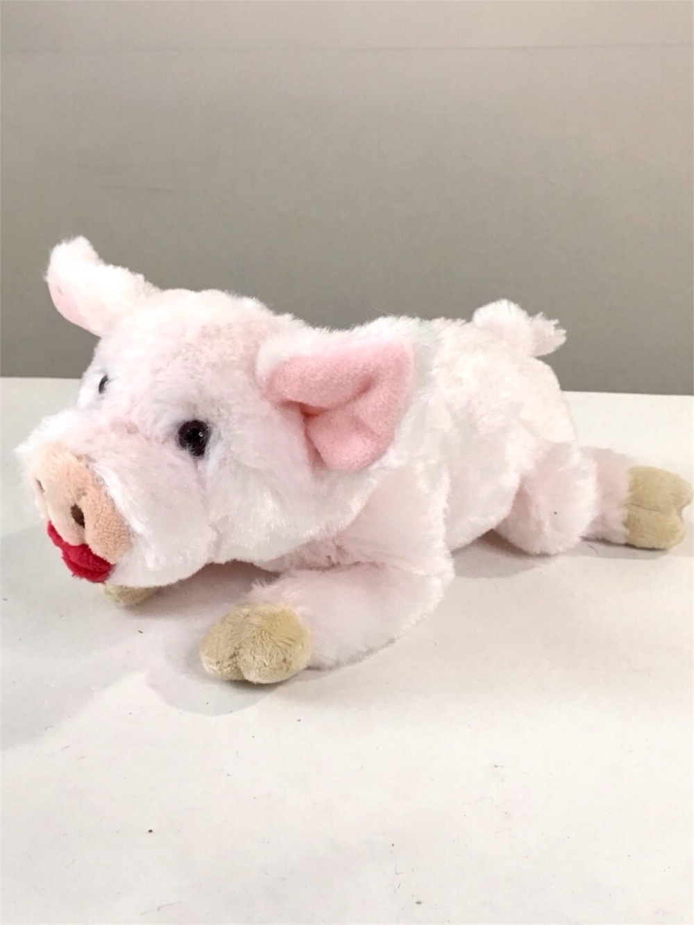 Gund Cheeky Cheeks Smooching Pig Stuffed Plush Kissing Sounds Light Up Cheeks 7”